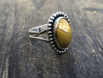 Ans R. : opdracht ring met cabochon