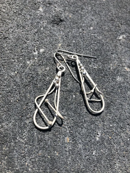 Gerda: opdracht oorsieraden maken
