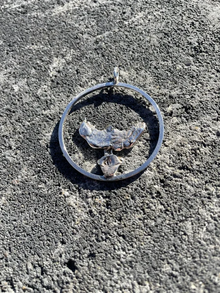 Jos: zilver, eigen werk