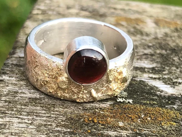 Hetty : zilver, goud, granaat