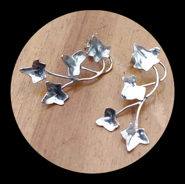 Arno : opdracht oorsieraden