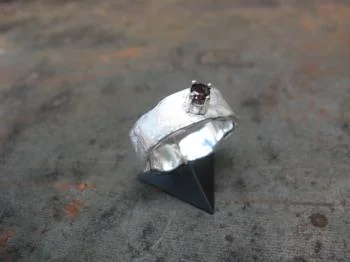 zilver. Granaat